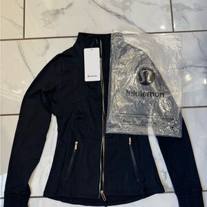 On Running Black Women's Utility Jacket